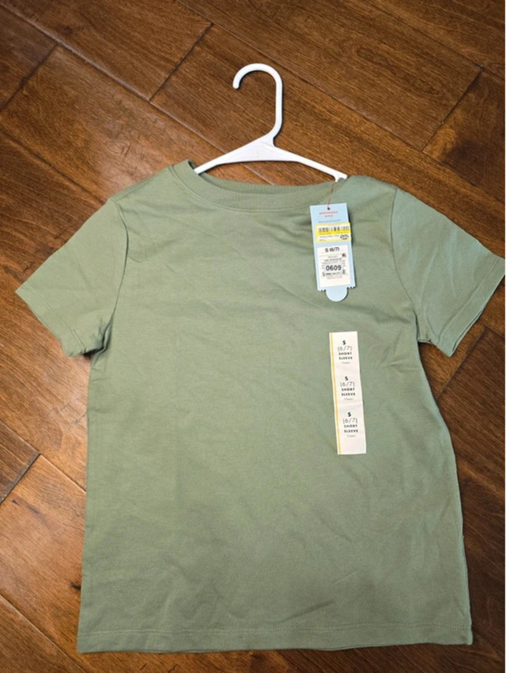 6/7 brand new short sleeve. Classic shirt from target item 609G3